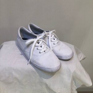 Ked's Canvas sneaker